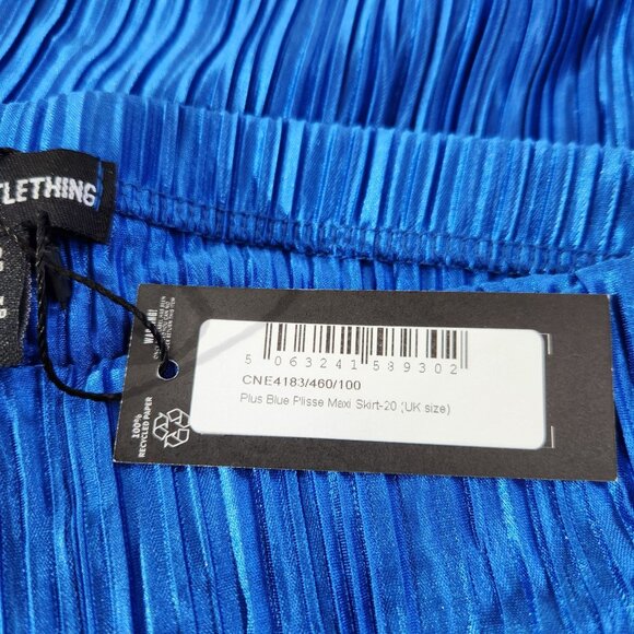 PrettyLittleThing Plus Blue High Waisted Plisse Maxi Skirt UK Size 20 US 16 - Picture 8 of 14